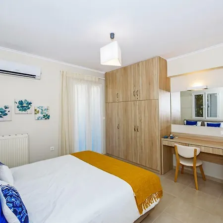 Ellie - Heated Pool, Playground, Garden & Bbq! Vederoi